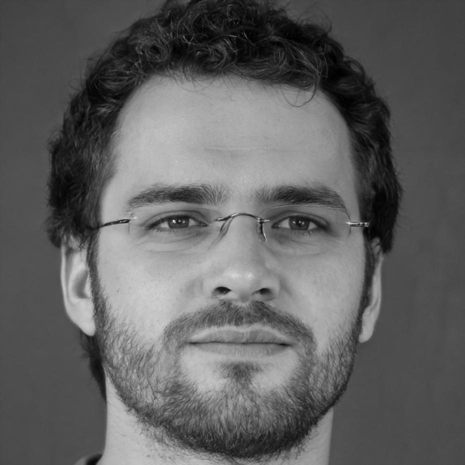 Portrait professionnel de Marc Fontaine, expert en gestion financière